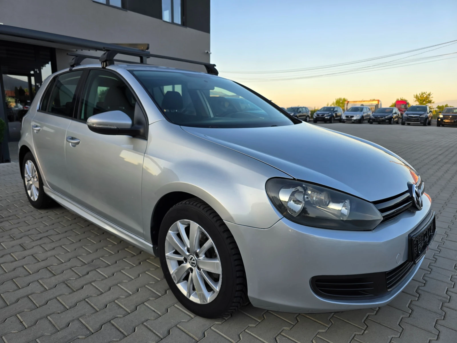 VW Golf 1.6TDI, 105 к.с., Sport Edition, Перфектен! - изображение 2