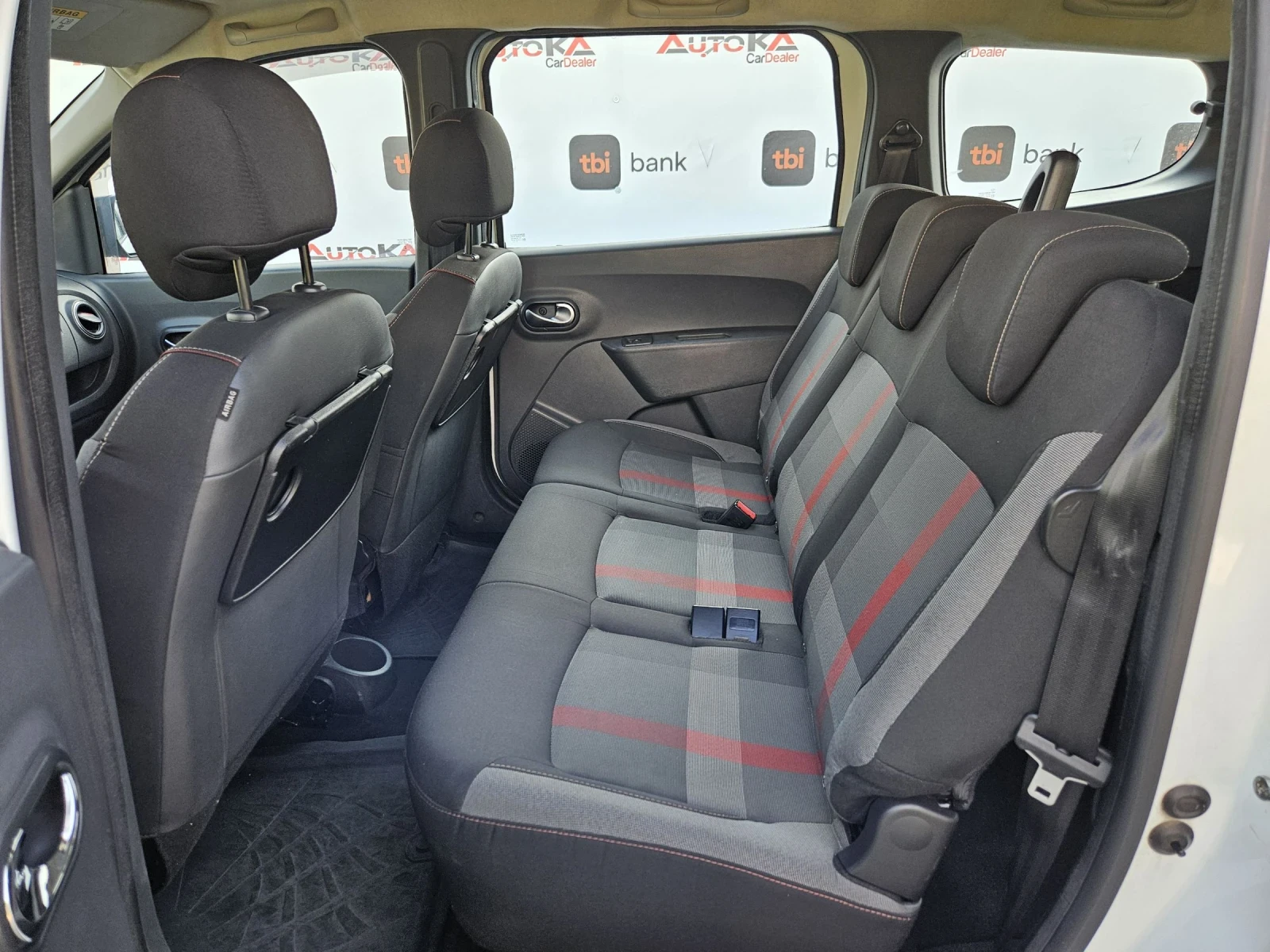 Dacia Lodgy STEPWAY= 1.5DCI-116кс= 7МЕСТА= NAVI= АВТОПИЛОТ - изображение 9