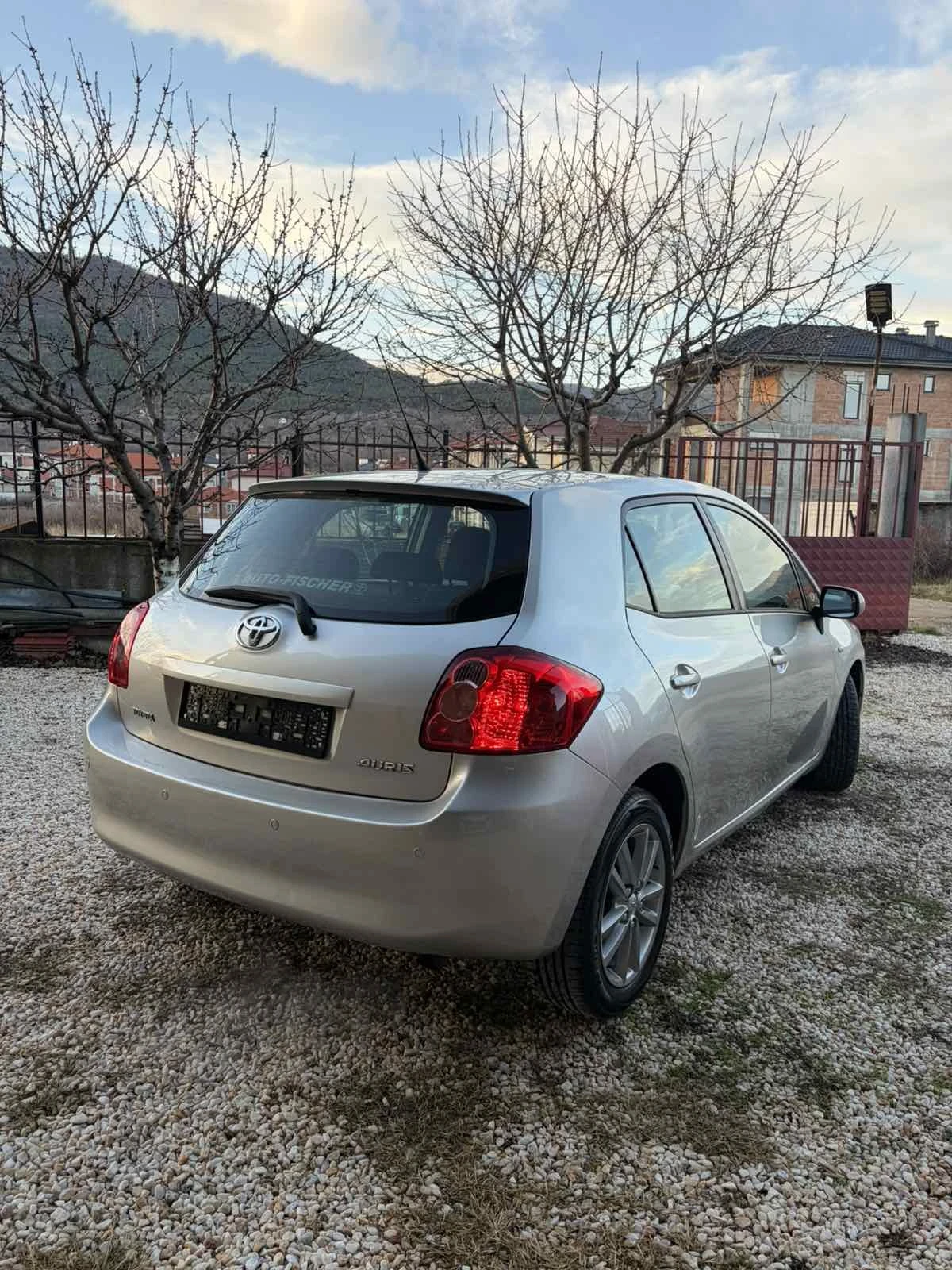 Toyota Auris 2.0/126�./ ��������� ��������� | Mobile.bg � ����������� 3