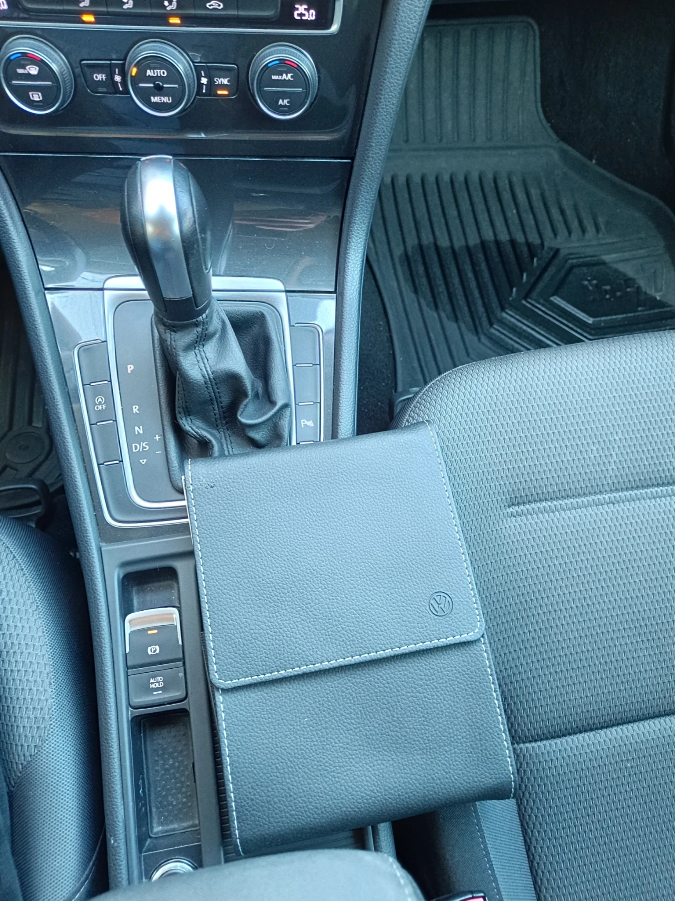 VW Golf 2.0TDI DSG - изображение 4