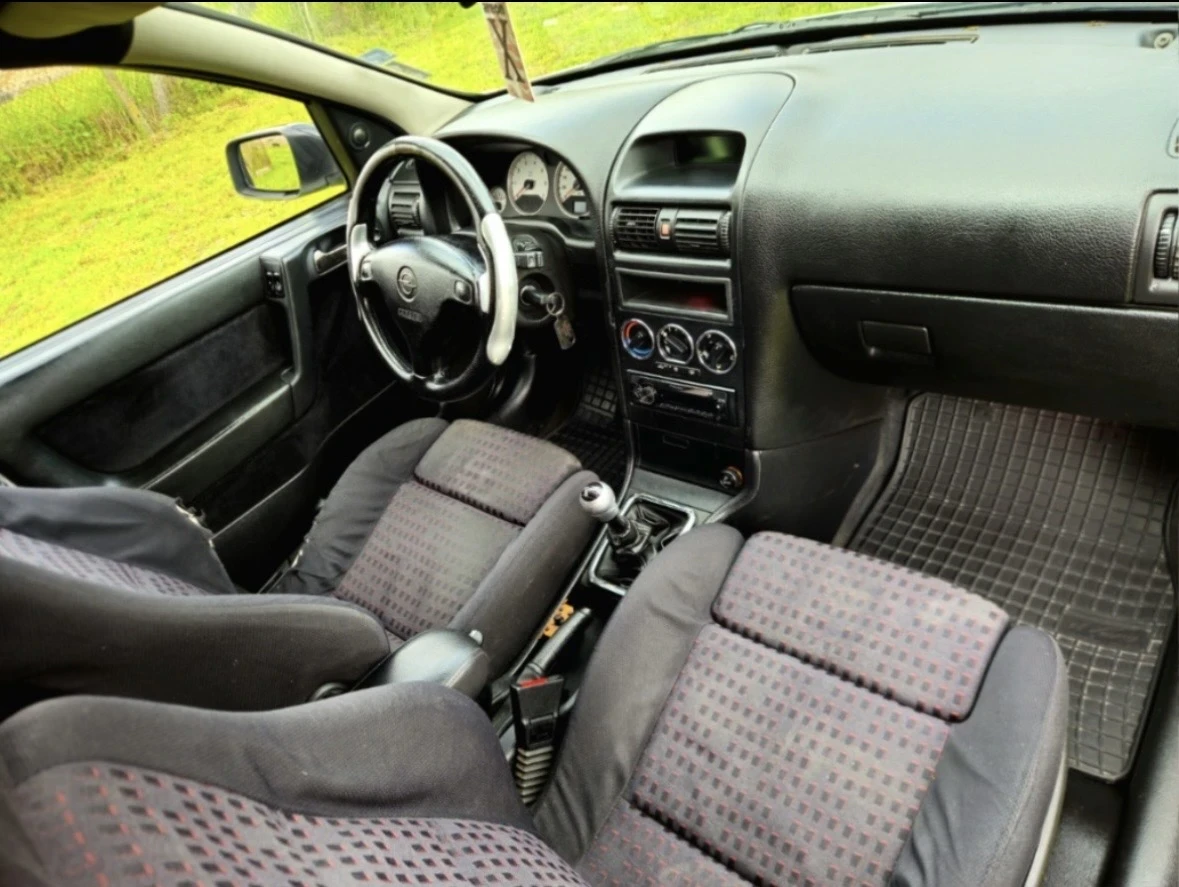 Opel Astra, снимка 13 - Автомобили и джипове - 54174336