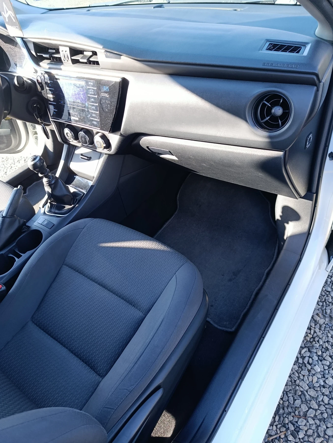 Toyota Corolla, снимка 11 - Автомобили и джипове - 54241956