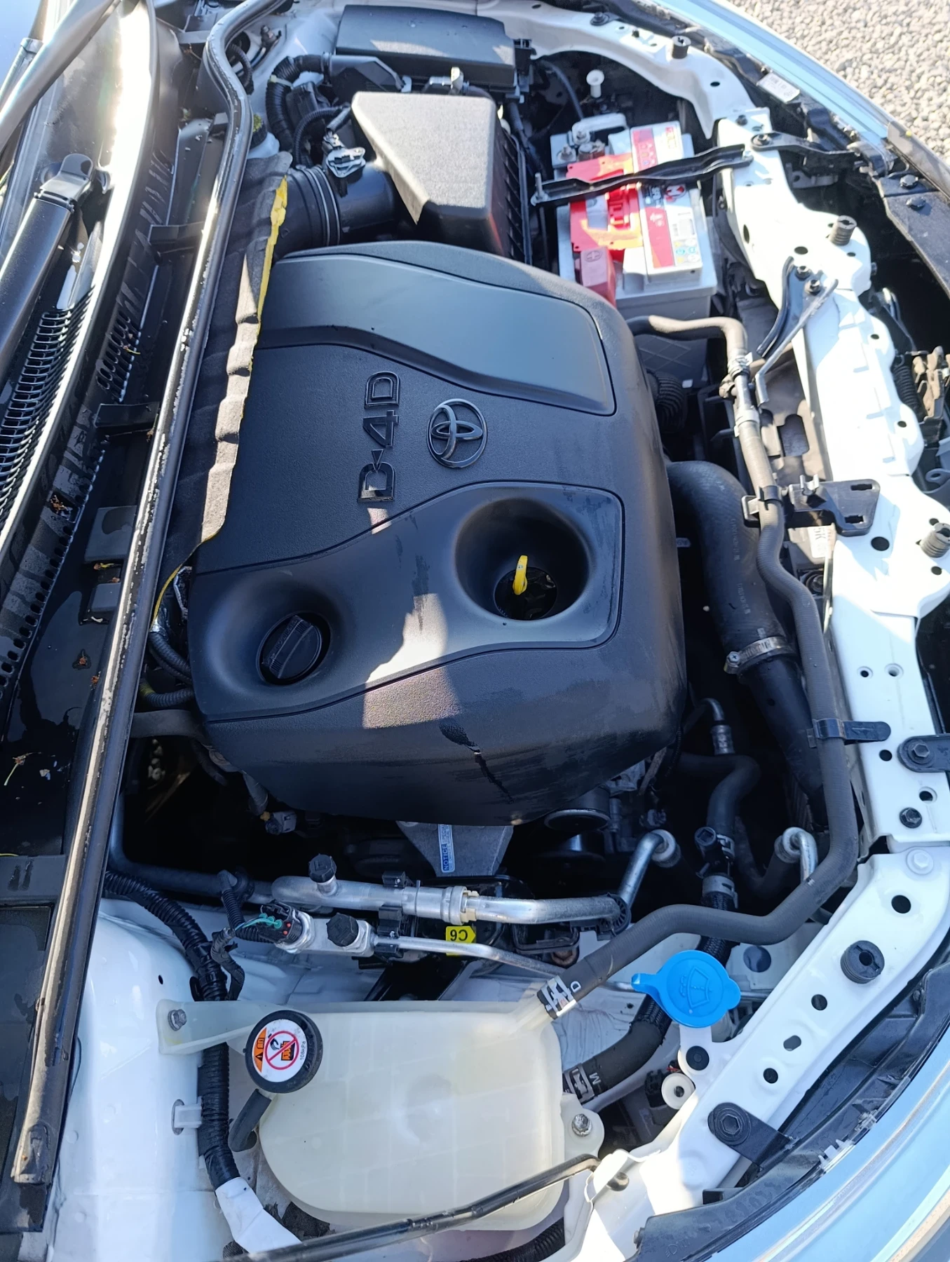 Toyota Corolla, снимка 9 - Автомобили и джипове - 54241956