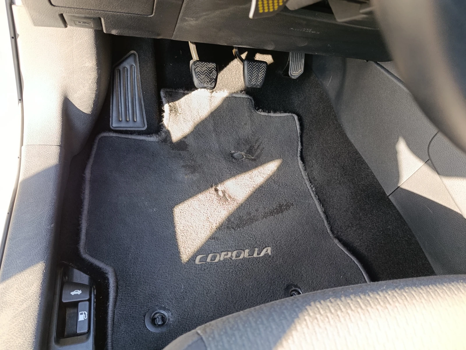 Toyota Corolla, снимка 14 - Автомобили и джипове - 54241956