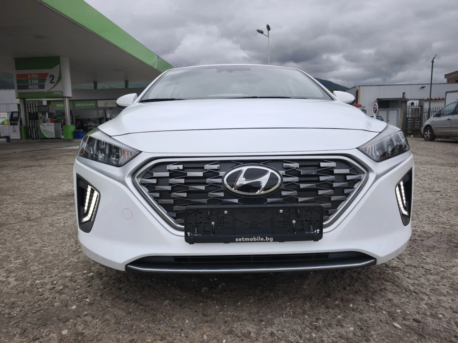Hyundai Ioniq 1.6HYBRID FACE FULL SERVICE IN HYUNDAI NEW  | Mobile.bg � ����������� 2