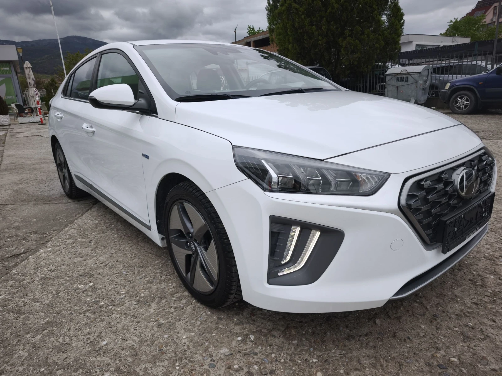 Hyundai Ioniq 1.6HYBRID FACE FULL SERVICE IN HYUNDAI NEW  | Mobile.bg � ����������� 3