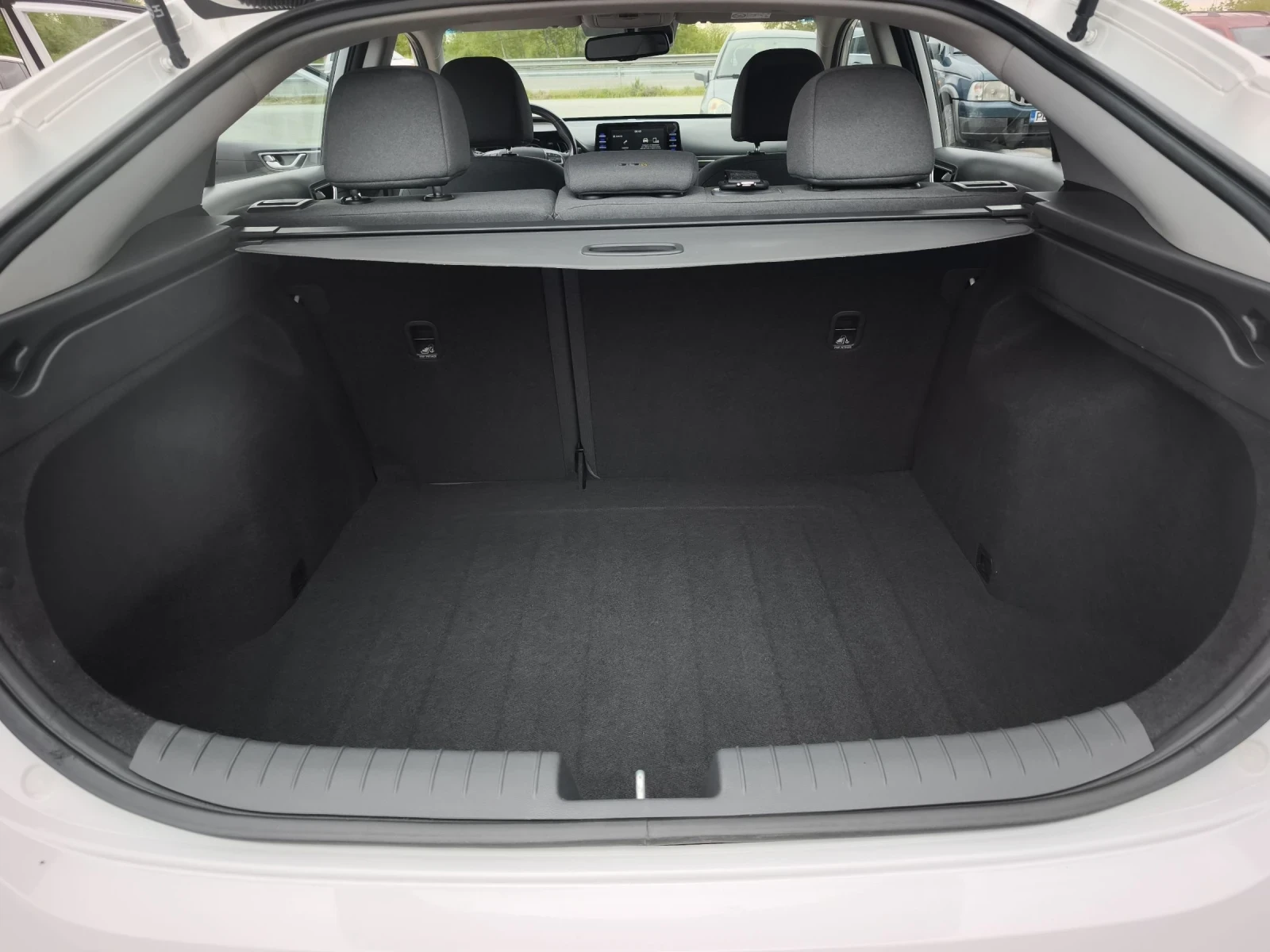 Hyundai Ioniq 1.6HYBRID FACE FULL SERVICE IN HYUNDAI NEW  | Mobile.bg � ����������� 12