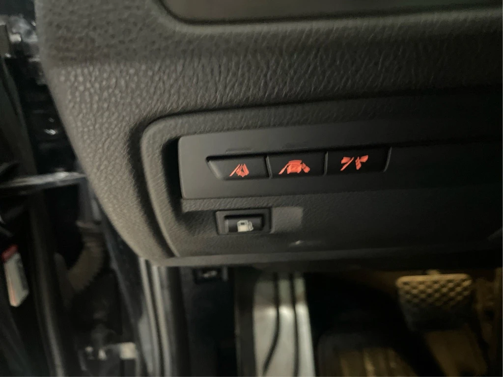 BMW 330 e hybrid, снимка 15 - Автомобили и джипове - 54594588