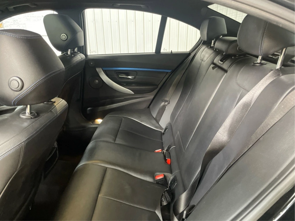 BMW 330 e hybrid, снимка 16 - Автомобили и джипове - 54594588