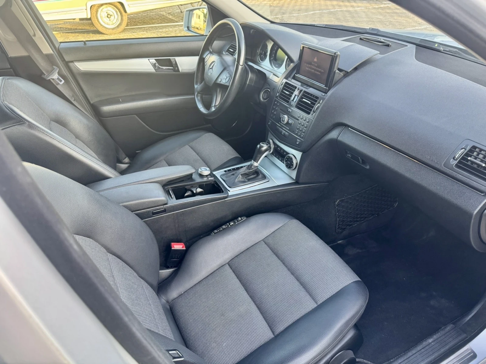 Mercedes-Benz C 220 CDI Avantgarde 170 к.с. Автомат | 2009 г. | , снимка 10 - Автомобили и джипове - 54773810