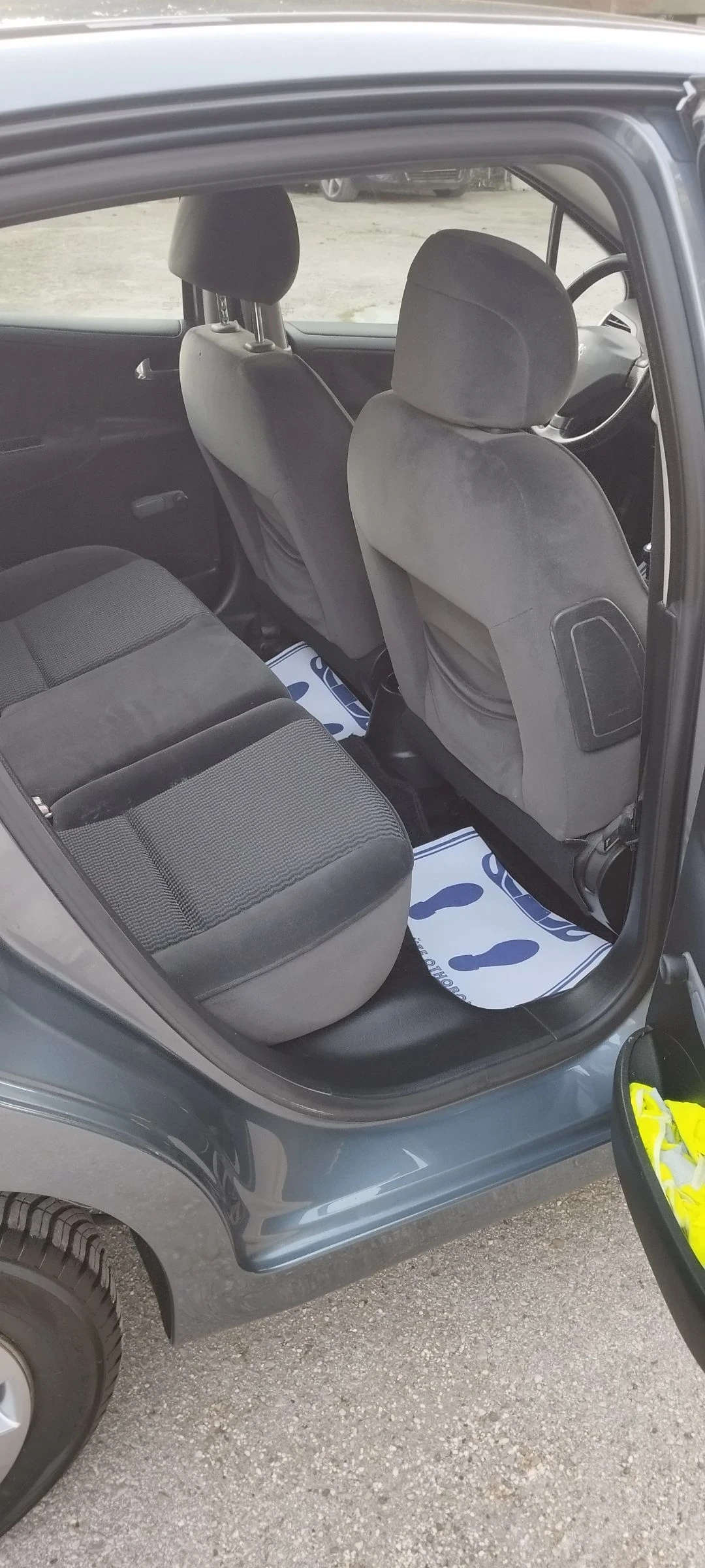Peugeot 207, снимка 10 - Автомобили и джипове - 54999527