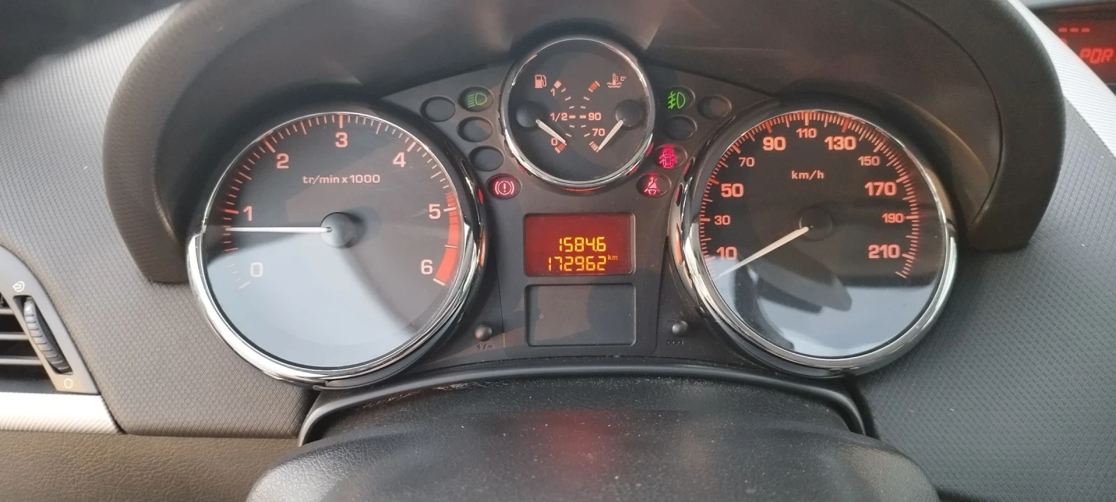 Peugeot 207, снимка 13 - Автомобили и джипове - 54999527