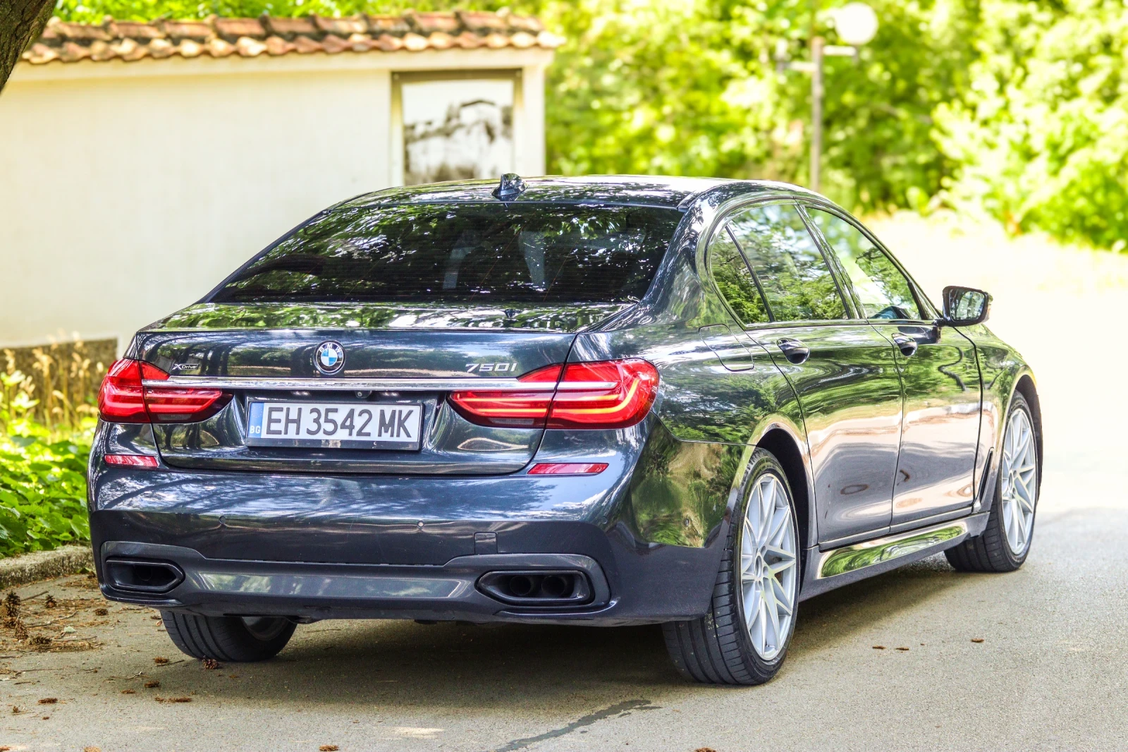 BMW 750 M Sport Individual Executive Lounge - Full Options, снимка 5 - Автомобили и джипове - 55010944