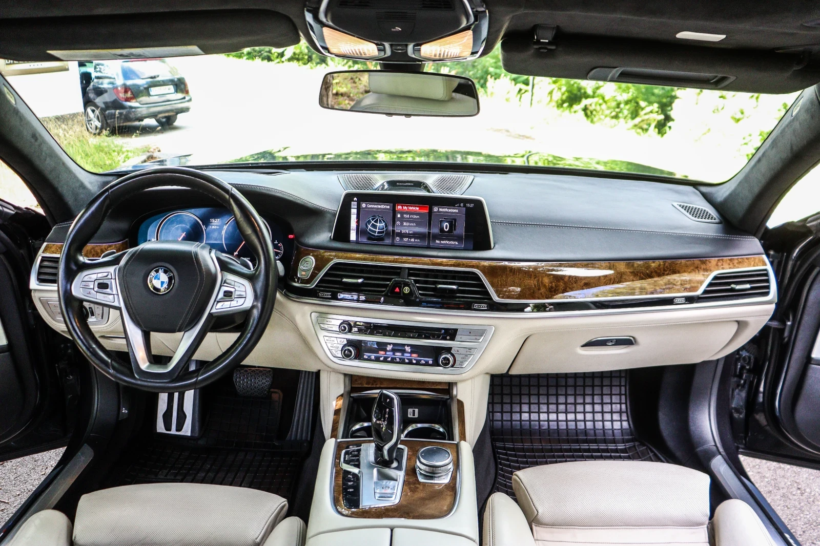 BMW 750 M Sport Individual Executive Lounge - Full Options, снимка 13 - Автомобили и джипове - 55010944