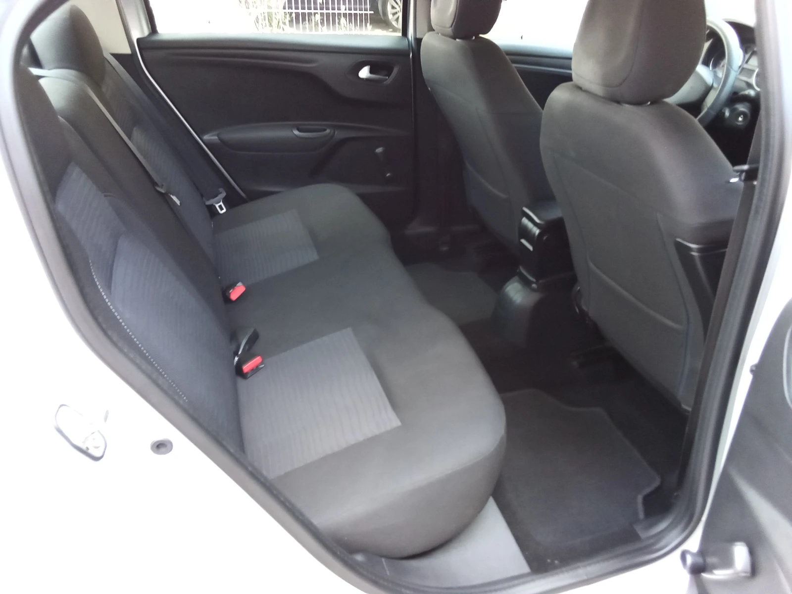Peugeot 301 1.6HDI-92kc. Euro5, снимка 13 - Автомобили и джипове - 55329433