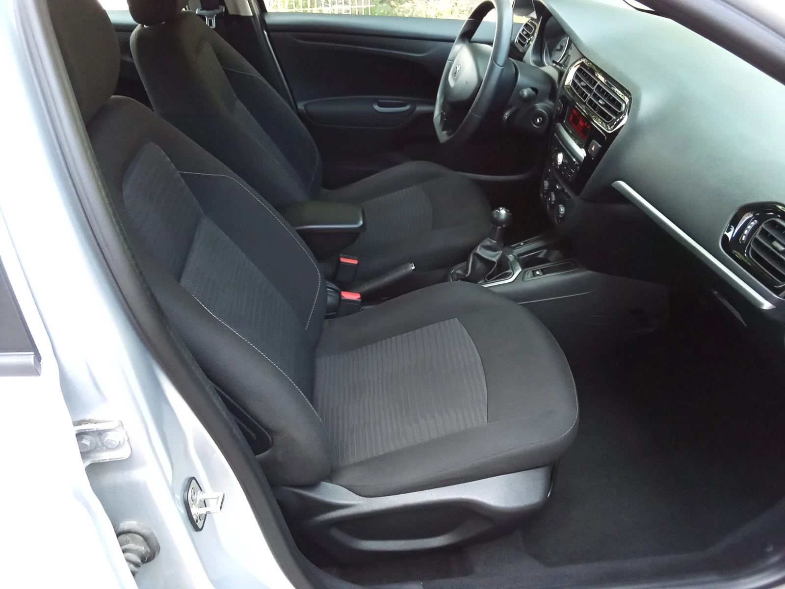 Peugeot 301 1.6HDI-92kc. Euro5, снимка 11 - Автомобили и джипове - 55329433
