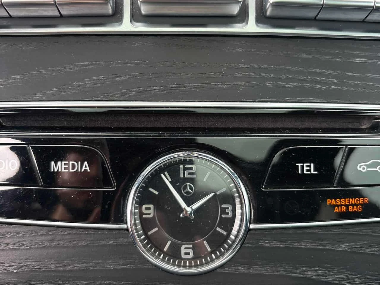 Mercedes-Benz C 300 * АВТОКРЕДИТ БЕЗ ПЪРВОНАЧАЛНА ВНОСКА* , снимка 13 - Автомобили и джипове - 55713443