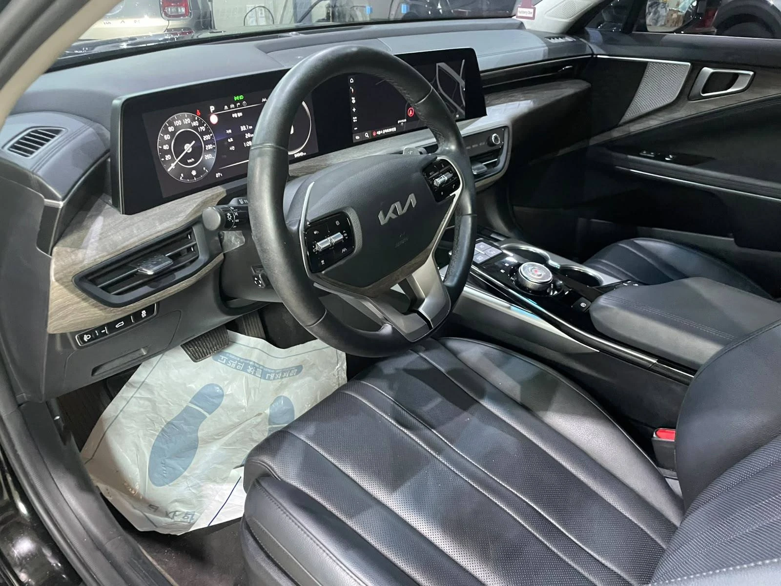 Kia K8 3.5 LPG ! 2WD ! Trendy !, снимка 8 - Автомобили и джипове - 55926106