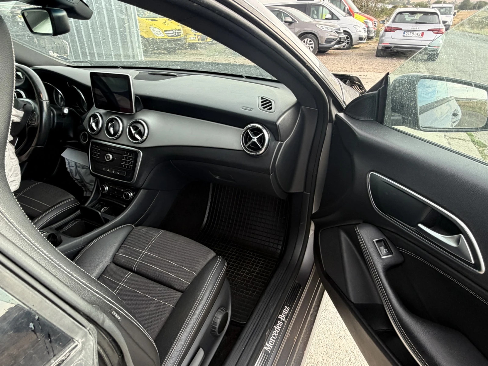 Mercedes-Benz CLA 200CDI, снимка 8 - Автомобили и джипове - 55947236
