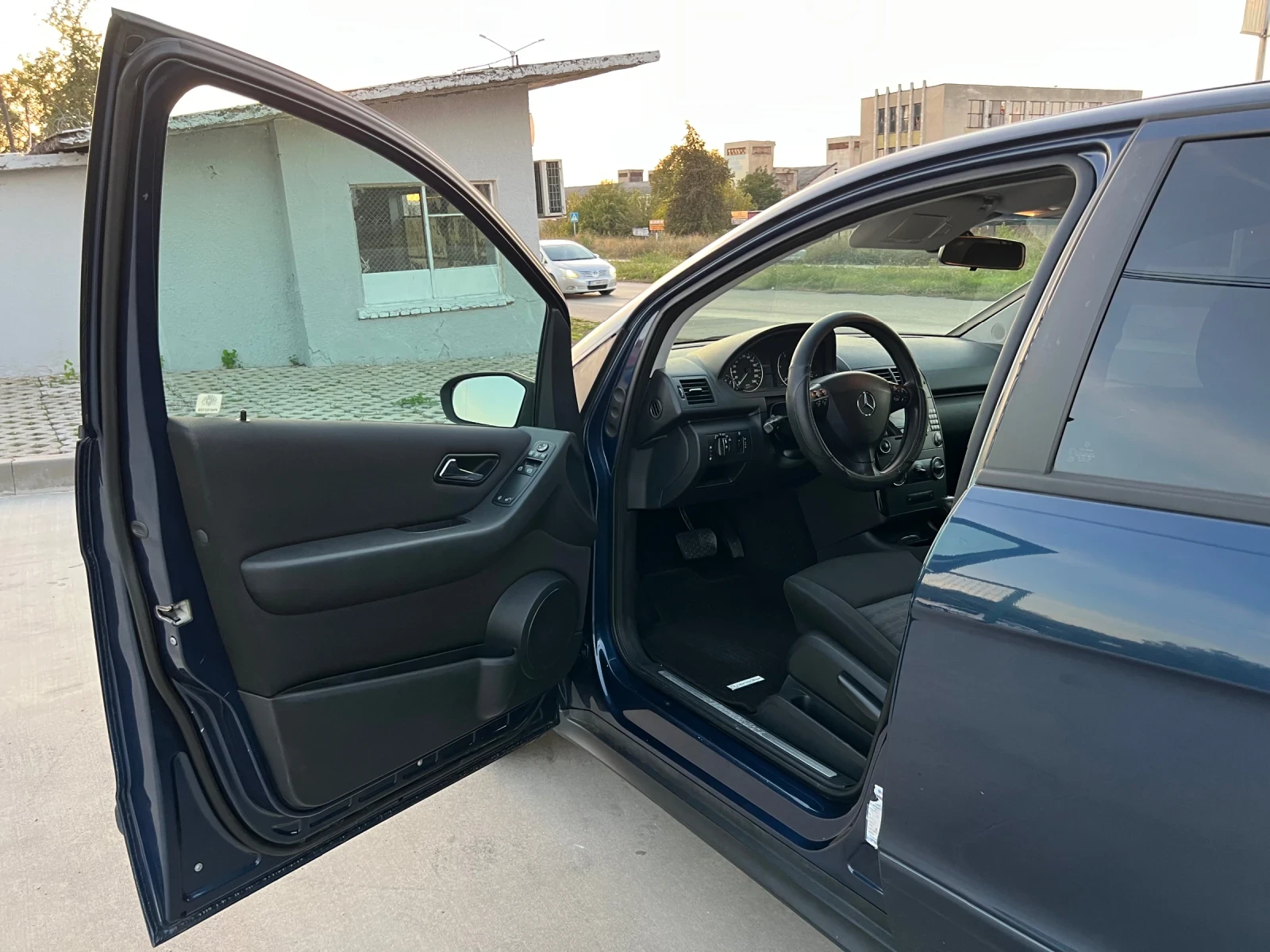 Mercedes-Benz A 180 ������� �� ���������, 2.0 ����� - 109 �.� - ������ | Mobile.bg � ����������� 7
