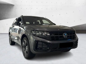VW Touareg 3.0TDI* 4M* R-LINE* PANO* MEMORY* DISTR* HEAD-UP* , снимка 2