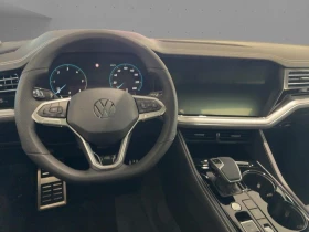VW Touareg 3.0TDI* 4M* R-LINE* PANO* MEMORY* DISTR* HEAD-UP* , снимка 6