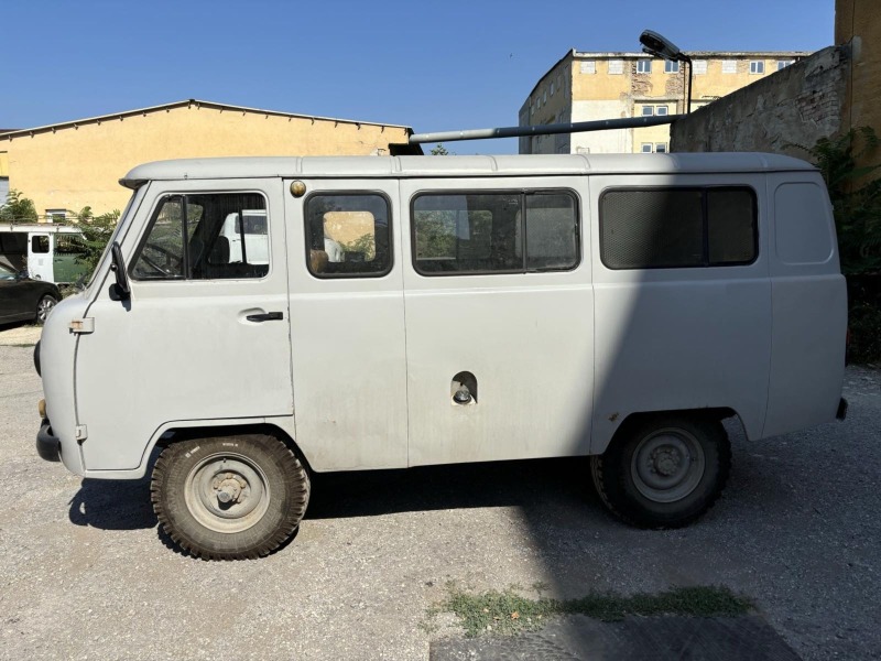 Uaz 2206 Фургон, снимка 9 - Автомобили и джипове - 46803630