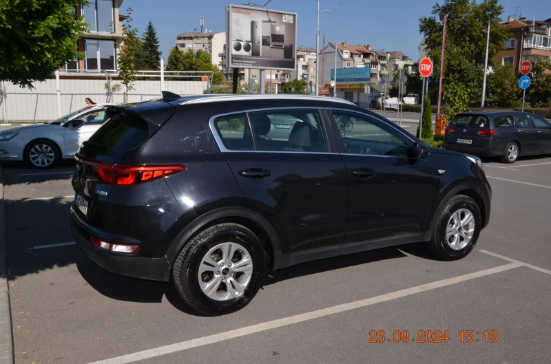 Kia Sportage, снимка 8 - Автомобили и джипове - 47332151