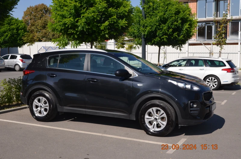 Kia Sportage, снимка 6 - Автомобили и джипове - 47332151