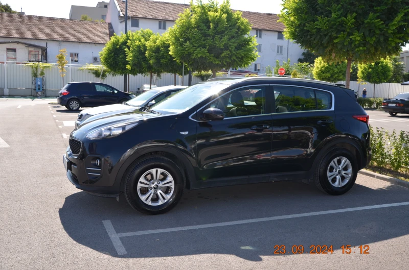 Kia Sportage, снимка 2 - Автомобили и джипове - 47332151