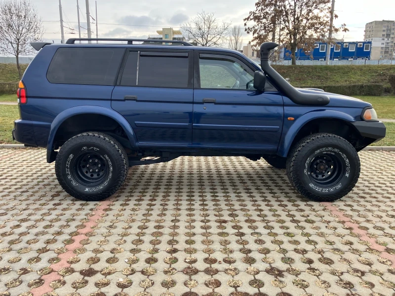 Mitsubishi Pajero sport 3.0 V6 ГАЗ, снимка 2 - Автомобили и джипове - 48556114