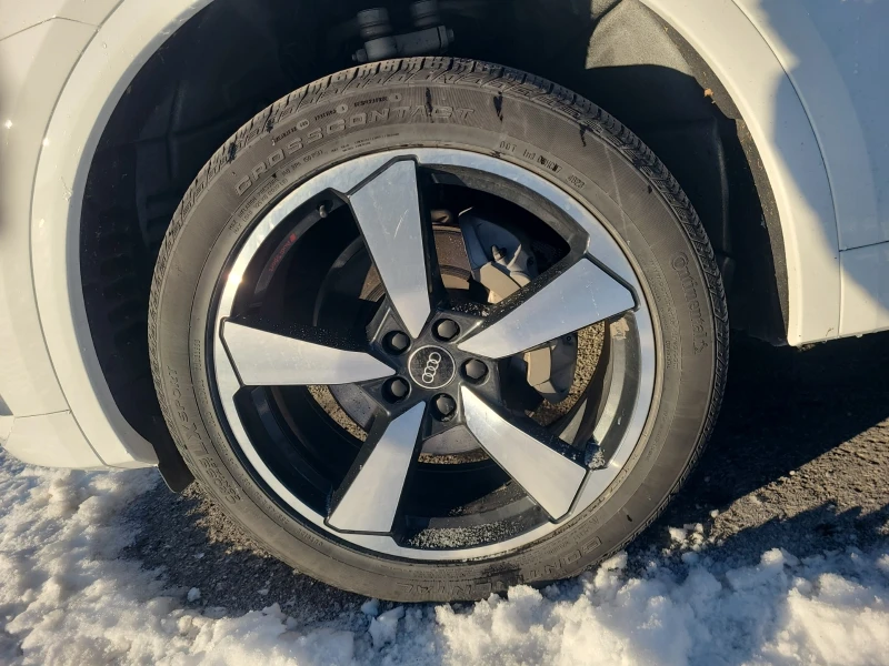 Audi Q5 * CARFAX * БЕЗ ПЪРВОНАЧАЛНА ВНОСКА, снимка 11 - Автомобили и джипове - 52624134