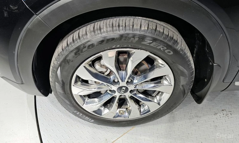 Kia Sorento, снимка 5 - Автомобили и джипове - 52964684