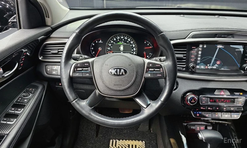 Kia Sorento, снимка 13 - Автомобили и джипове - 52964684
