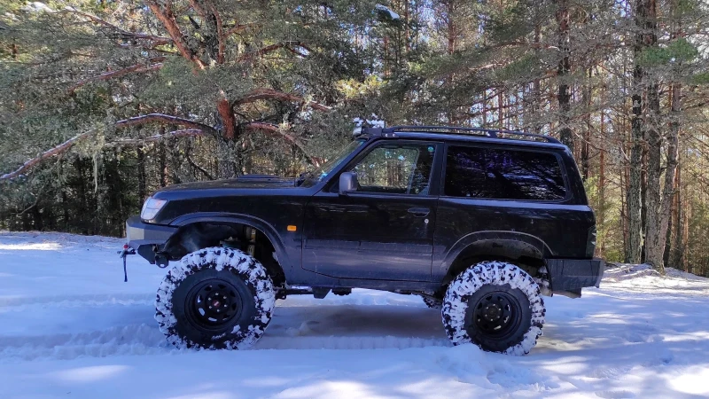 Nissan Patrol, снимка 2 - Автомобили и джипове - 53122146