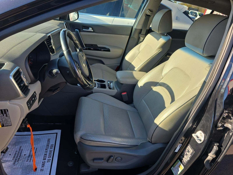 Kia Sportage, снимка 6 - Автомобили и джипове - 53234300