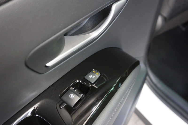 Hyundai Tucson PLUG IN* 4WD* KEYLESS* PANO* DISTR* LED* CAM* - 59700 лв. - 12305647 | Car24.bg