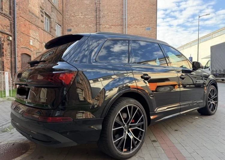 Audi Q7 55TFSI, снимка 6 - Автомобили и джипове - 55781299