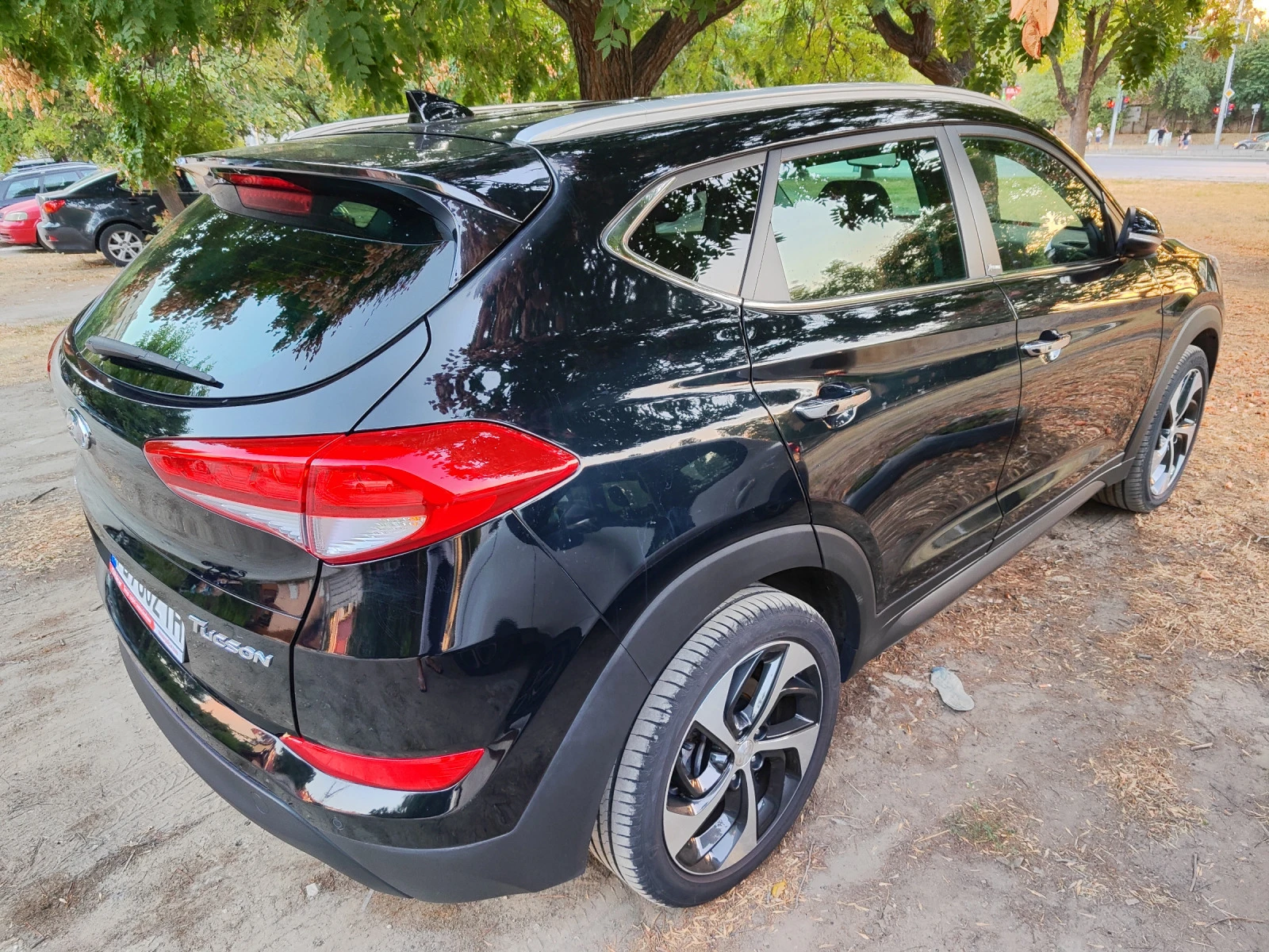 Hyundai Tucson 1.7CRDI - изображение 3