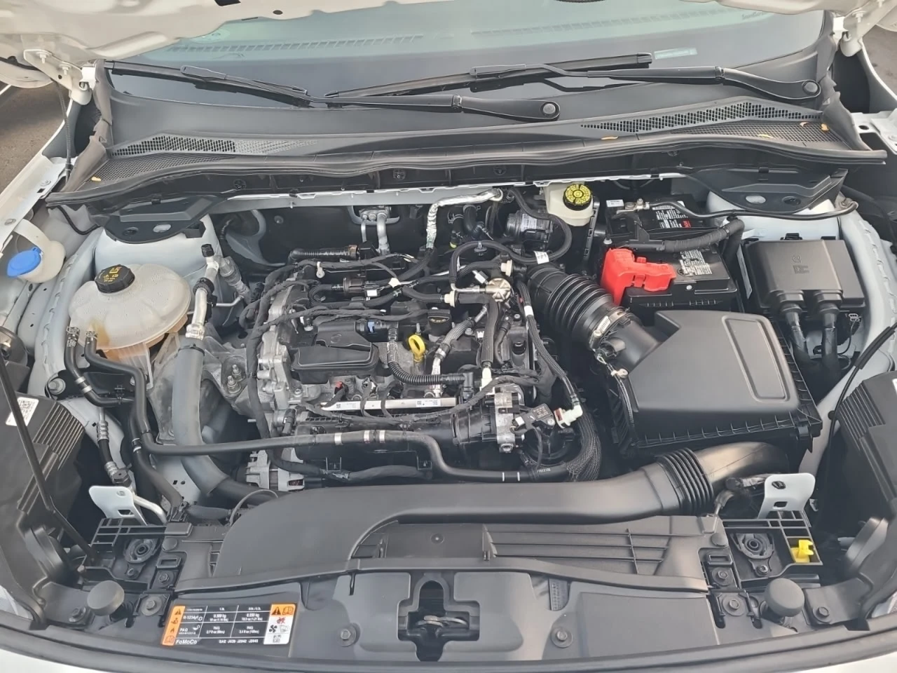 Ford Escape * АВТО КРЕДИТ* ЦЕНА ДО БГ * Сервизна история *  - изображение 8