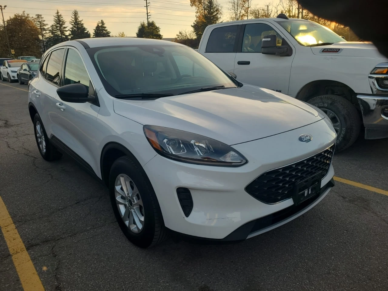 Ford Escape * АВТО КРЕДИТ* ЦЕНА ДО БГ * Сервизна история *  - изображение 2