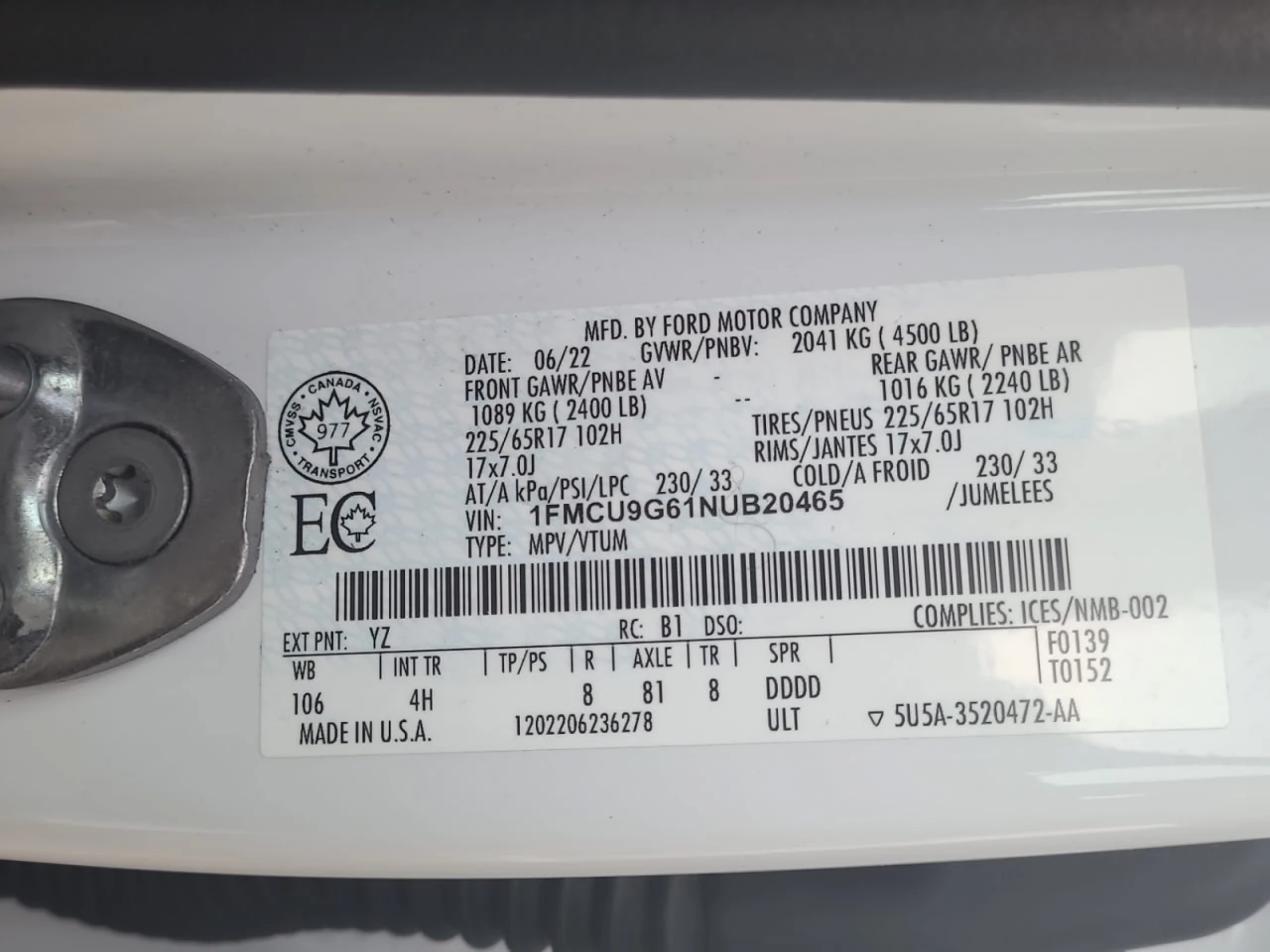 Ford Escape * АВТО КРЕДИТ* ЦЕНА ДО БГ * Сервизна история *  - изображение 10