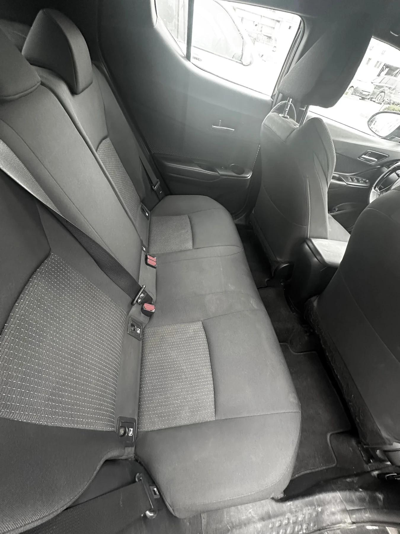 Toyota C-HR 1.8 | Mobile.bg � ����������� 14