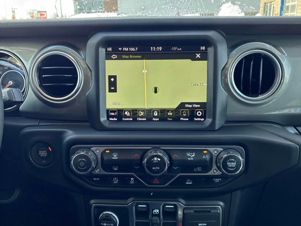 Jeep Wrangler * Sahara * CARFAX * Подгреви * Keyless - изображение 9