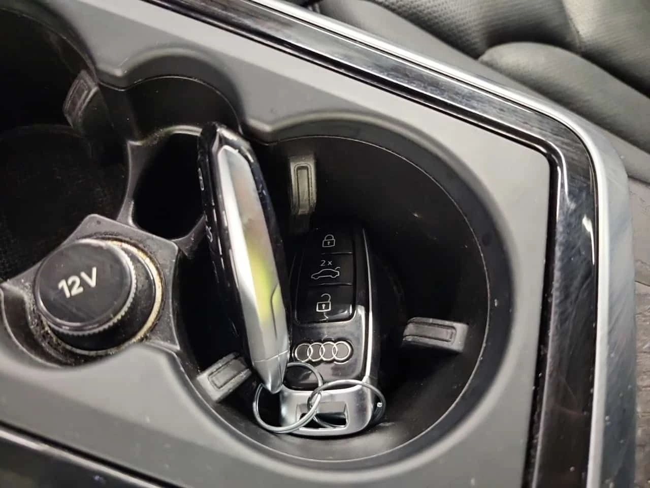 Audi Q7 | 360CAM| PANO| ОБДУХВАНЕ| 2 КЛЮЧА| 7 МЕСТЕН, снимка 8 - Автомобили и джипове - 54762670