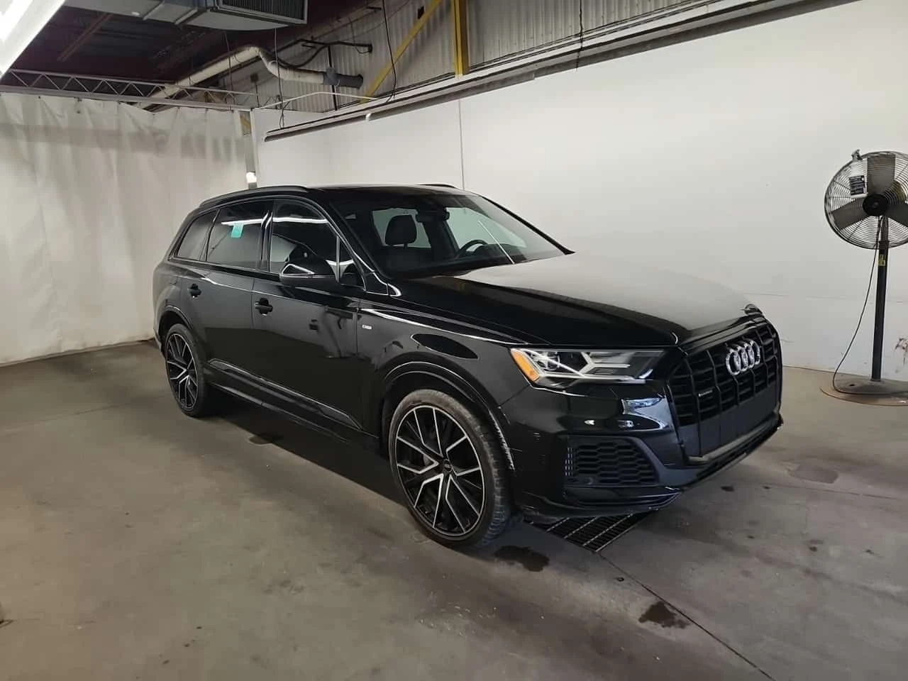 Audi Q7 | 360CAM| PANO| ОБДУХВАНЕ| 2 КЛЮЧА| 7 МЕСТЕН, снимка 2 - Автомобили и джипове - 54762670