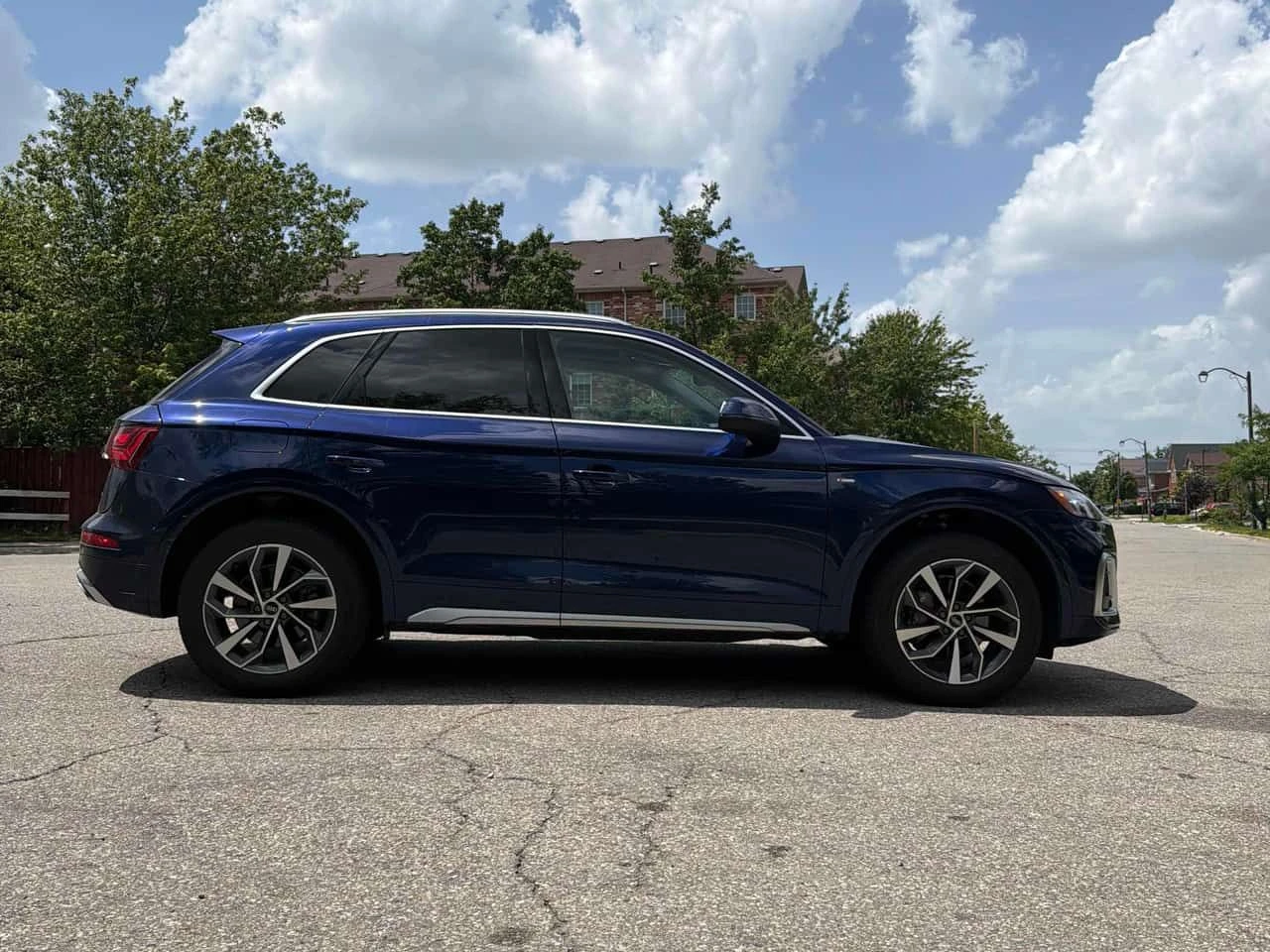 Audi Q5 * Progressiv * CARFAX * БЕЗ ПЪРВОНАЧАЛНА ВНОСКА, снимка 3 - Автомобили и джипове - 55143096