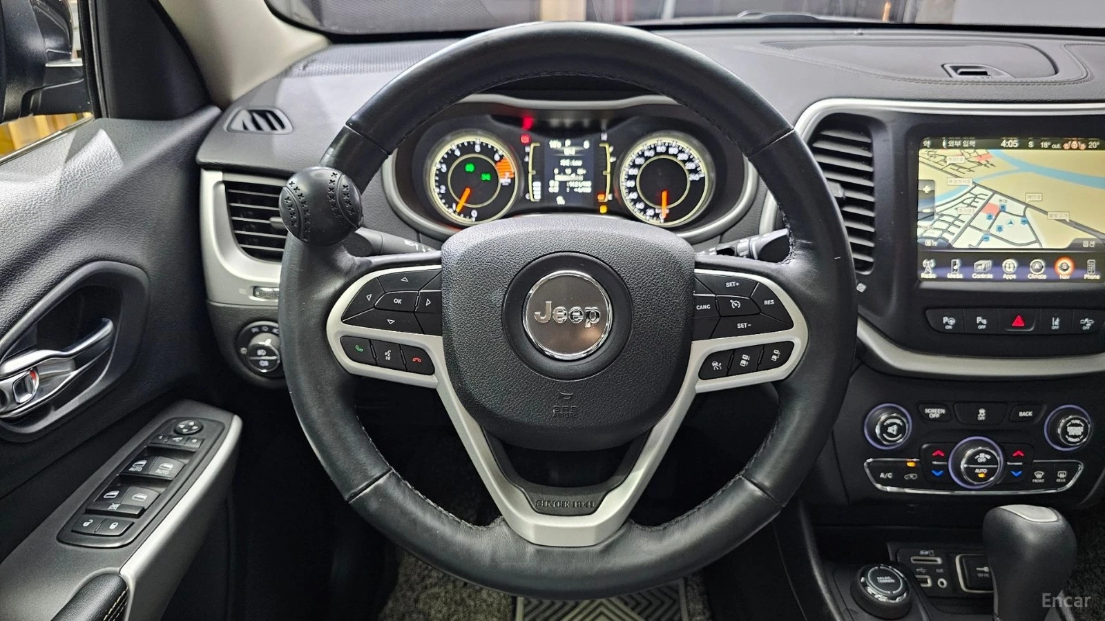 Jeep Cherokee 2.4* Longitude High* AWD* ПОДГРЕВ* КАМЕРА* ШИБИДАХ, снимка 12 - Автомобили и джипове - 55485090
