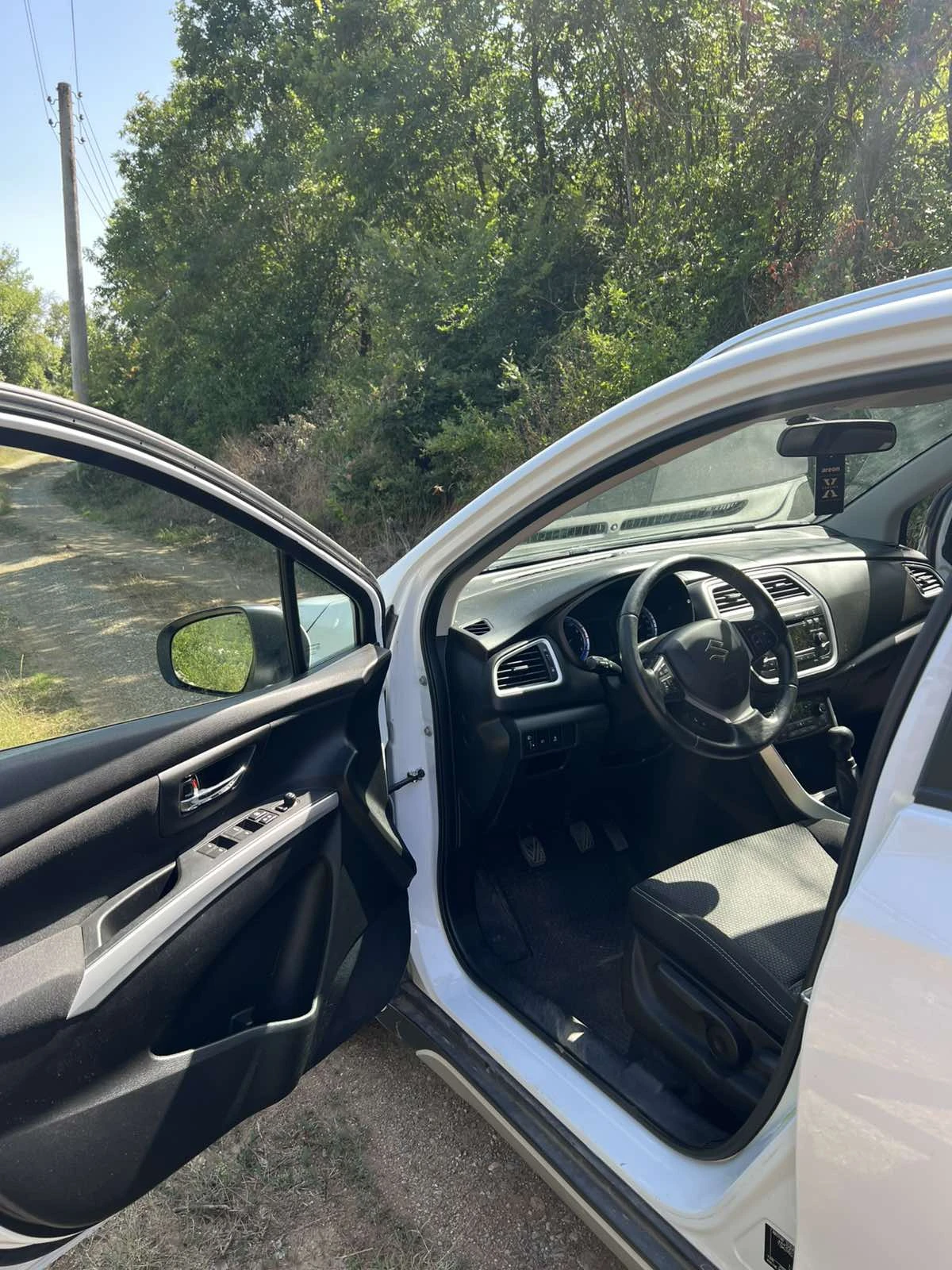 Suzuki SX4 S-Cross, снимка 8 - Автомобили и джипове - 55505478