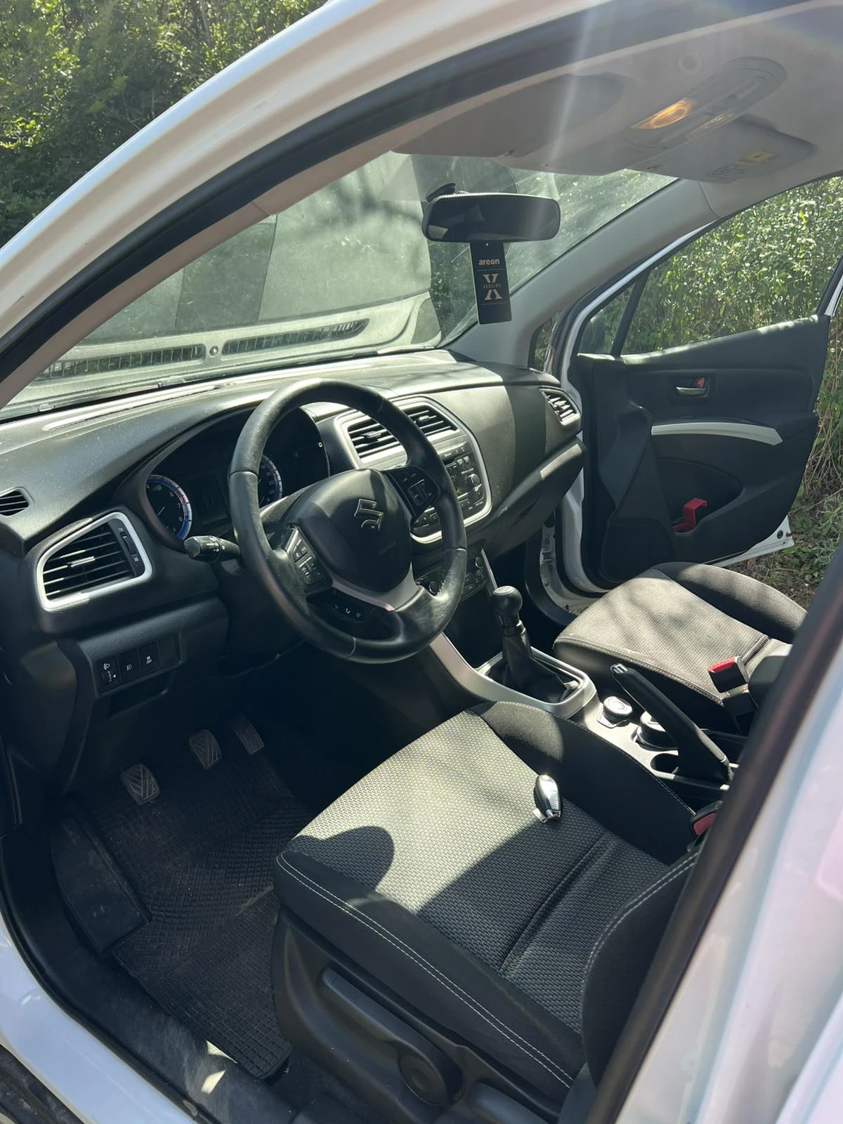 Suzuki SX4 S-Cross, снимка 4 - Автомобили и джипове - 55505478